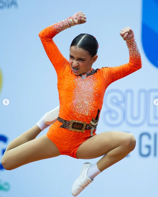 Julieta León ganó oro en individual 12-14 años