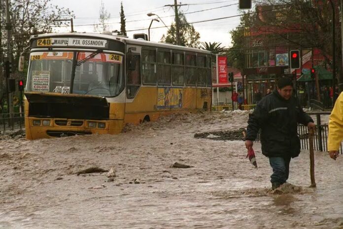 Fuertes innundaciones se han registrado en lamenos cinco regiones del país