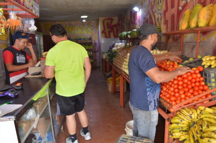 Gran parte de los compradores adquieren diversos rubros, pero en pocas cantidades