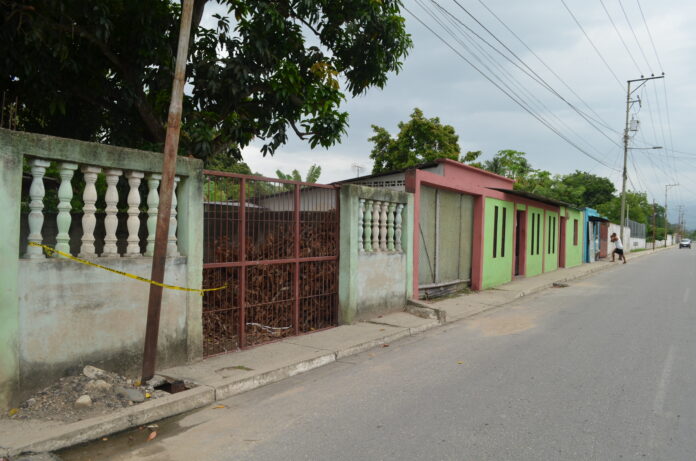 Los postes están en malas condiciones en diversos sectores del municipio Sucre