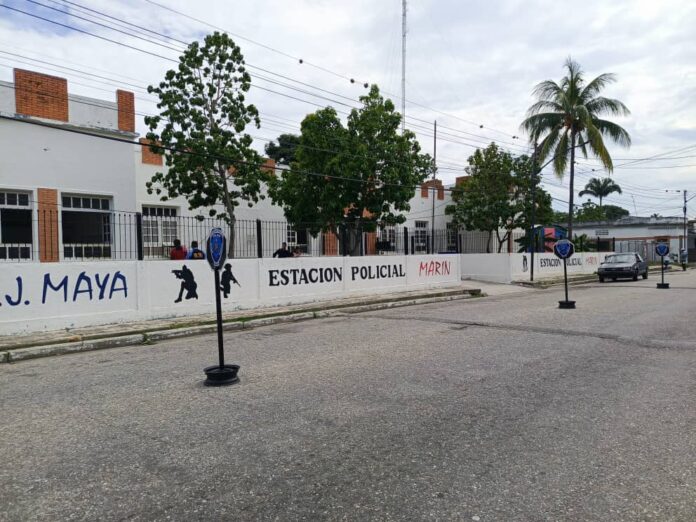 Presos del Centro de Coordinación Policial de Marín están en huelga