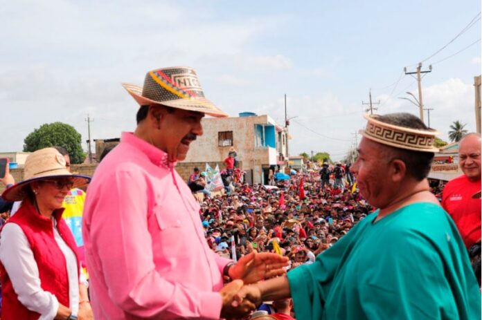 Realizó un acto político con las etnias indígenas Wayuu y Añu en el estado Zulia