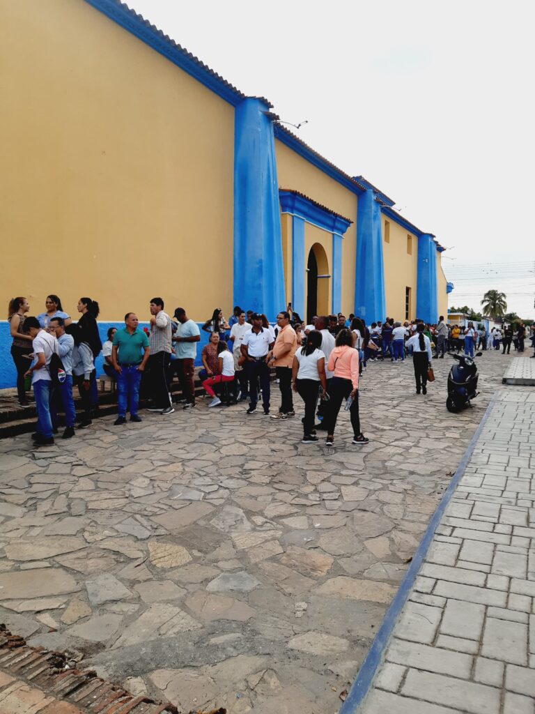 Aunque en menor proporción, la participación de electores en el municipio Peña, se mantiene