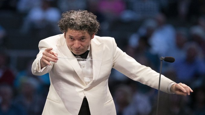 El director larense 
Gustavo Dudamel dirigirá a la selección este año