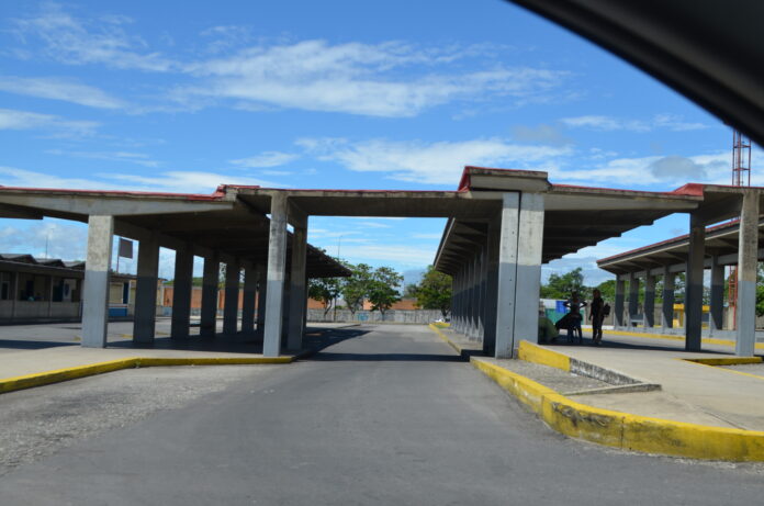 No están laborando por seguridad y por resguardo a las unidades, dijeron los transportistas