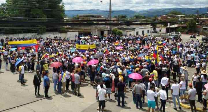 En Chivacoa también manifestaron