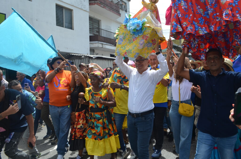 El ministro Villegas participó en las actividades