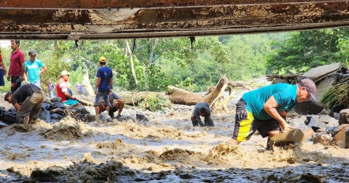 Mantienen el alerta por el desbordamiento de quebradas