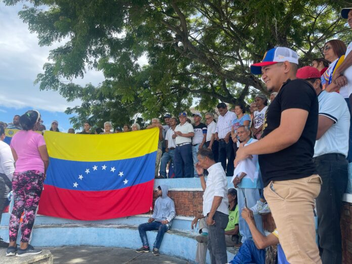 Desde la Plaza La Cruz exaltaron la labor de los testigos de mesa y todo el voluntariado que trabajó el #28Julio