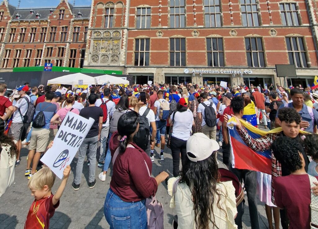 En Países Bajos manifestaron los venezolanos