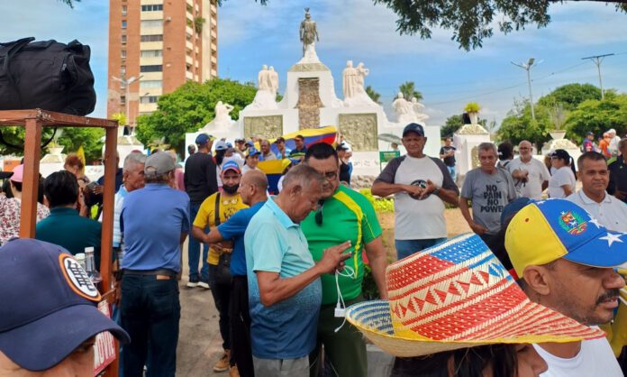 En el Zulia las personas se concentraron por la Plaza Indio Mara, cerca del Cuartel Libertador