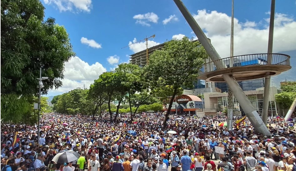 Los manifestantes volvieron a salir a las calles este sábado tras el llamado de María Corina Machado