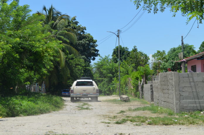 Solo una parte de la zona cuenta con el suministro de electricidad