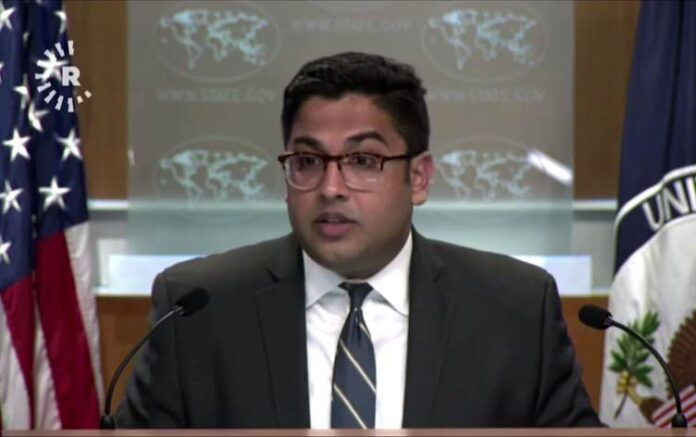 Patel, desmintió en una rueda de prensa al diario The Wall Street Journal