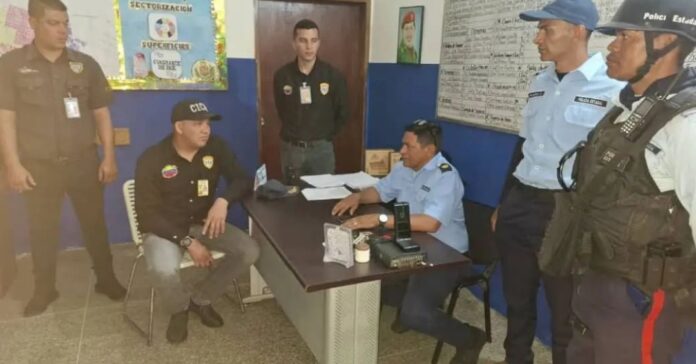 La reunión fue realizada recientemente en uno de los comandos policiales