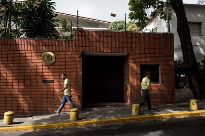 Estas declaraciones ocurren luego de que Diosdado Cabello, anunciara el #14sept la detención de dos ciudadanos españoles, tres estadounidenses y un checo