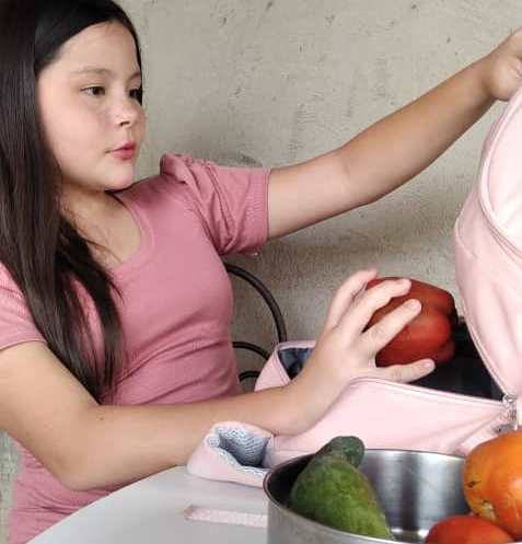 Los alimentos indispensables en este inicio de clases deben ser los naturales, “pueden ser frutas, yogurt, maníes, arepas con rellenos sanos, bien sea pollo, panquecas.