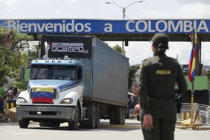 El gremio que los agrupa pide apoyo ante la desigualdad en el transporte público en la frontera entre Colombia y Venezuela