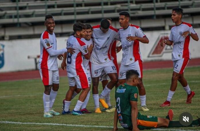 Yaracuyanos celebra el primer gol y único del encuentro