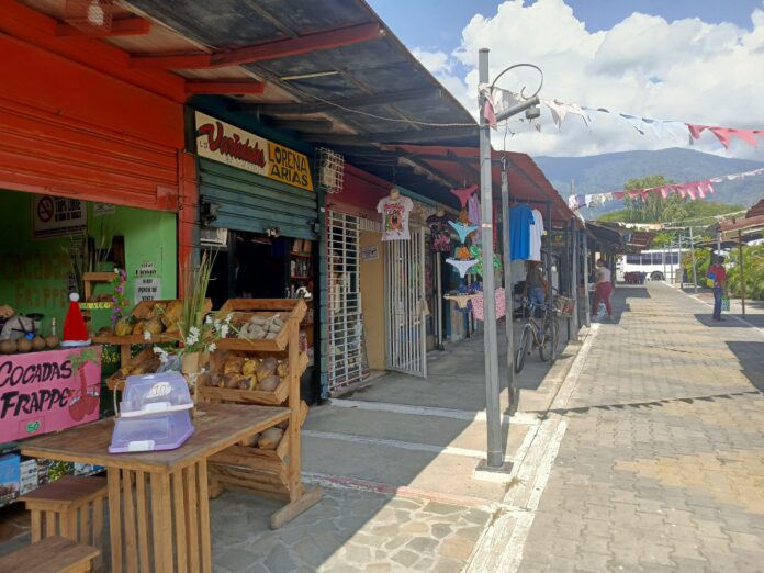 El Paseo Guayabal ha sido un espacio para el comercio desde 1997