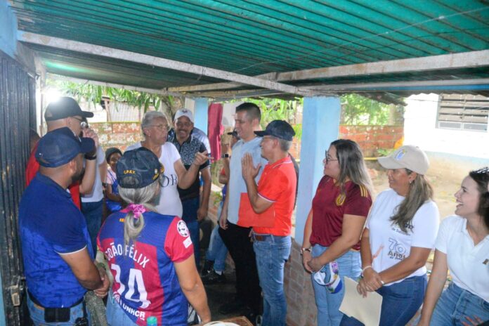 En este despliegue en la calle, en esta comuna de Yaracuy, vamos con respuestas, con soluciones y con buenas noticias, dijo el dirigente nacional del PSUV