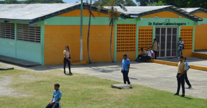 Al parecer la situación se debe a que la matrícula aumentó