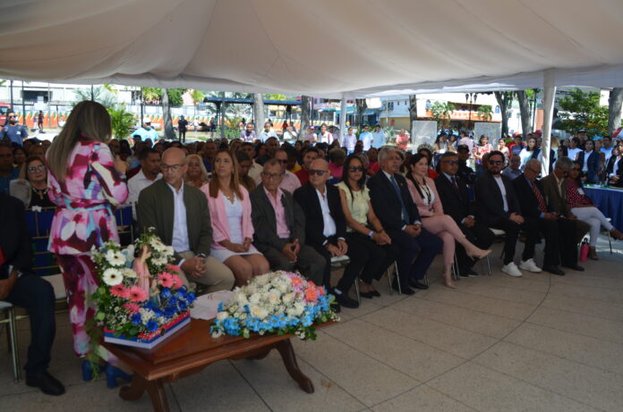 Representantes de varios organismos asistieron al acto protocolar