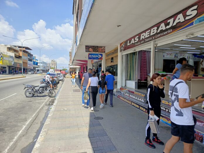 Pese al pago del primer mes de aguinaldo el centro de San Felipe estuvo “relajado” durante este fin de semana