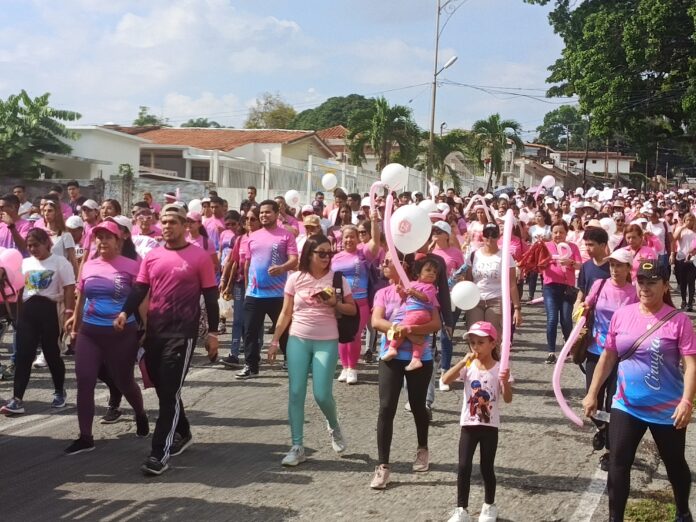 Sobrevivientes de esta enfermedad se unieron a esta actividad especial