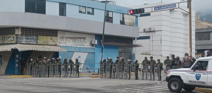 El llamado que hizo el Ejecutivo para la revisión de casos de los detenidos en el contexto postelectoral, constituye una contraorden ejecutiva que evidentemente favorecerá a dos mil personas