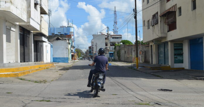 Los choferes temen dejar los carros de noche en la calle