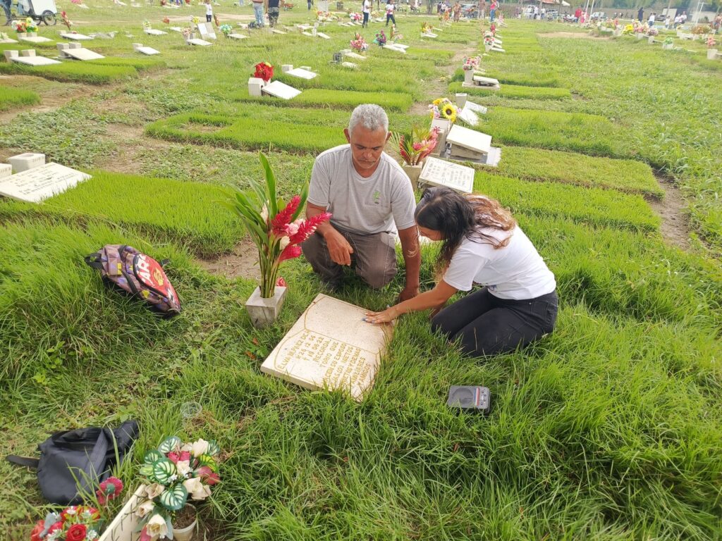 Miguel Páez junto a su familia