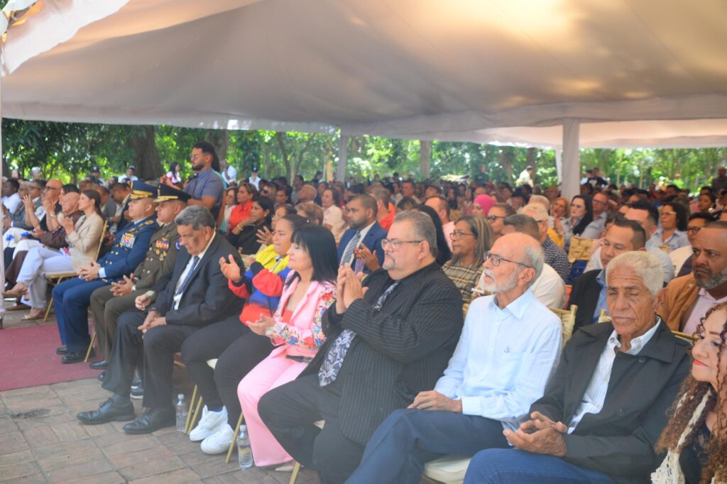 Parte de los homenajeados con la Orden Ciudad de San Felipe