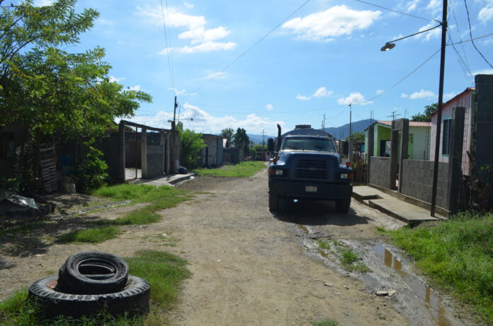 Vecinos de la zona anhelan que asfalten las calles una vez instalen las tuberías