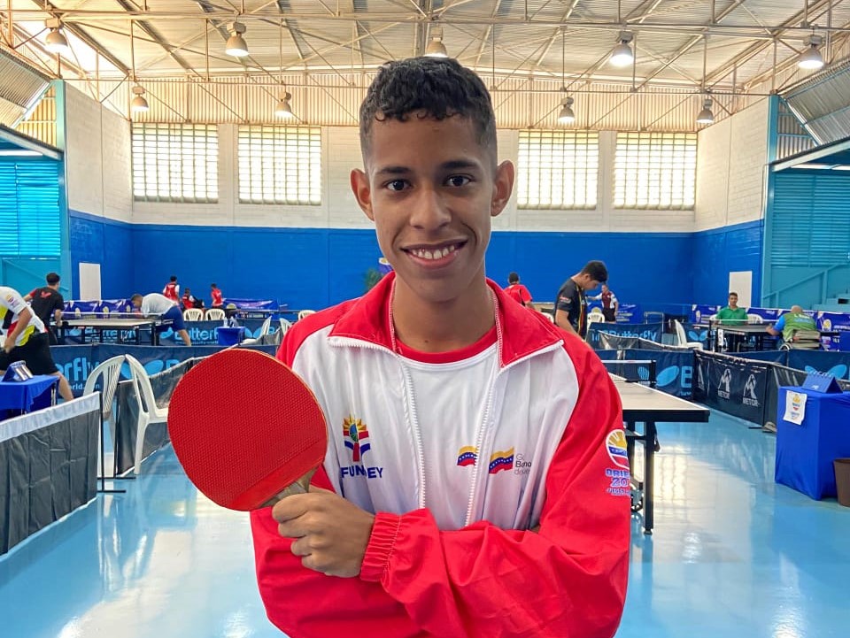 Roberth Cárdenas sólo tiene 16 años y es el número 1 del ranking nacional TT8