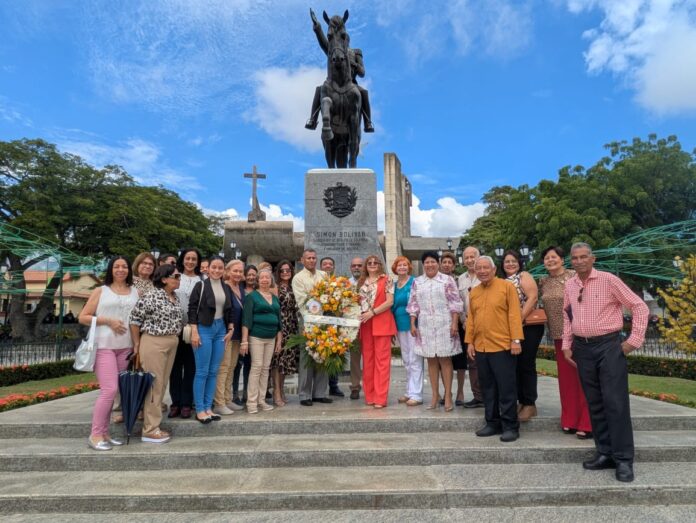 Estos profesionales de la salud le rindieron honores al Libertador