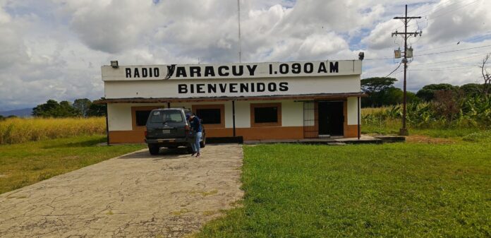 Por segunda vez este año los hampones han ingresado a la radio