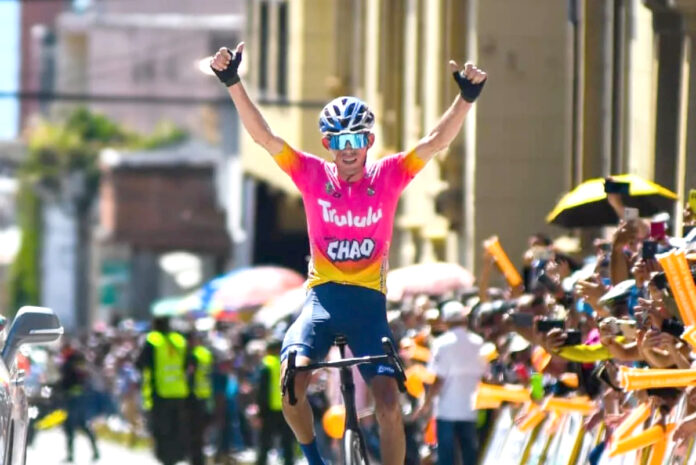 Ángel Rivas ganó la quinta etapa de la Vuelta al Táchira 2025