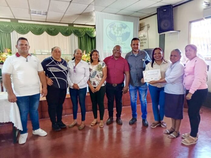 Entregaron reconocimiento a los líderes cristianos