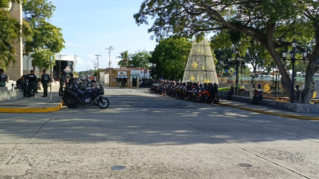 En la Plaza Bolívar de San Felipe hay patrullas motorizadas