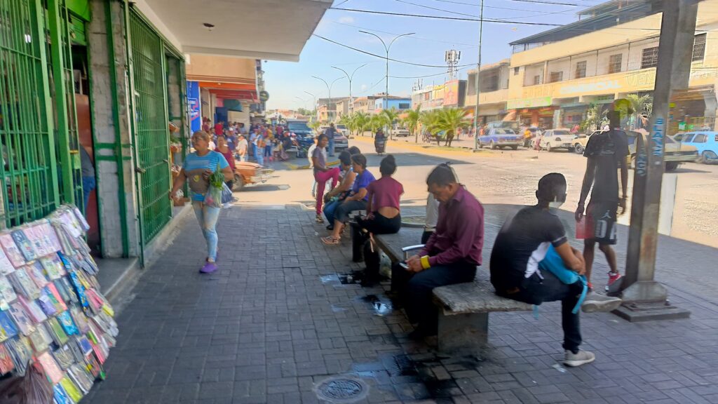 Los lugares donde se encuentran venta de comida son las que tienen mayor movimiento