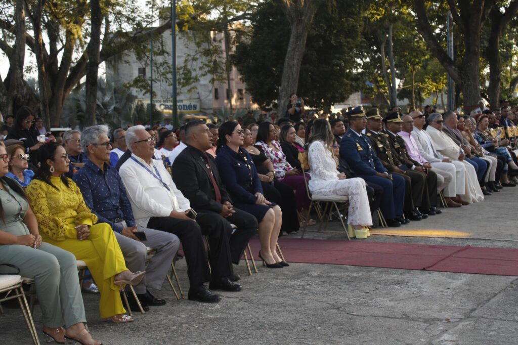 Autoridades civiles y militares asistieron al acto