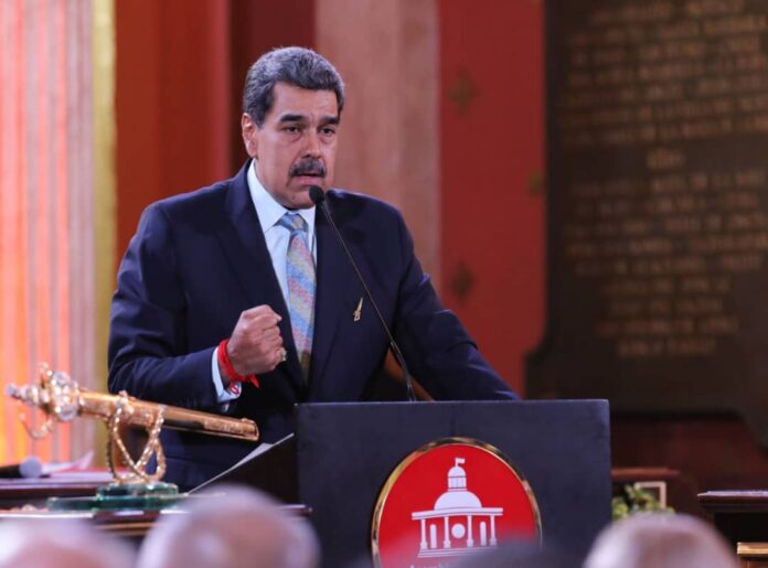 Maduro dijo que a reforma busca ampliar y perfeccionar la democracia venezolana