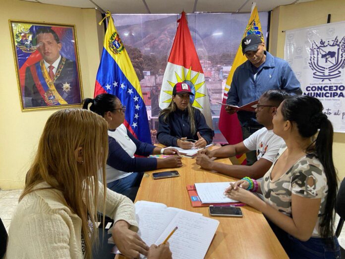 La concejala dijo que las puertas están abiertas para todos