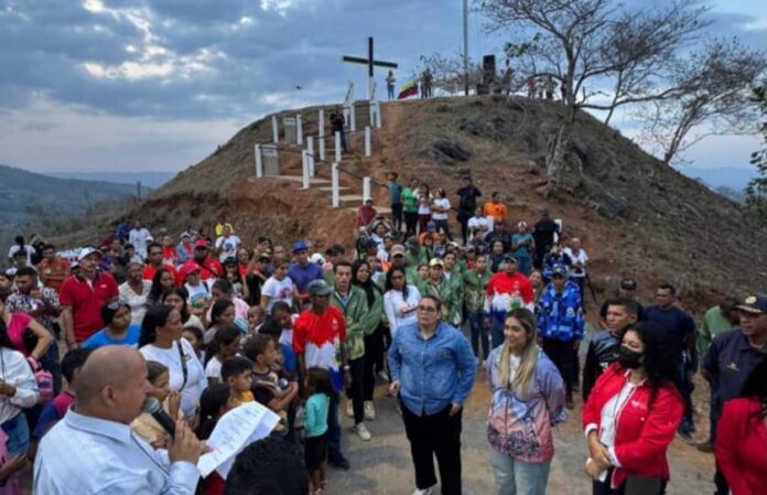 El Paseo María Auxiliadora, no solo embellece el municipio de Bolívar, sino que también se erige como un lugar icónico de fe y cultura