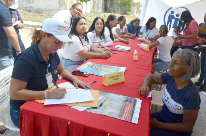 Brindaron asesoría en el área jurídica y legal