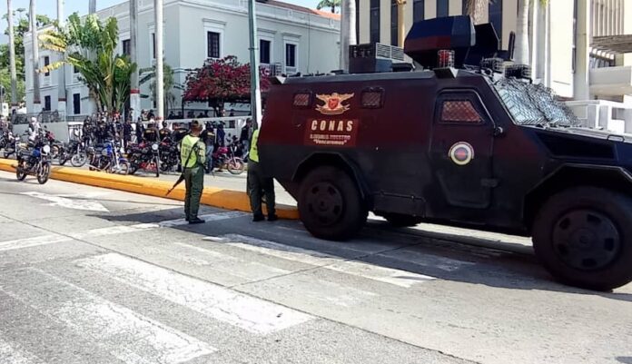 Se supo se trata de la realización de un ejercicio de cómo actuar ante la eventual toma por un grupo irregular de la referida instalación