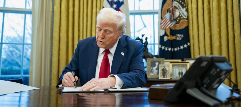 Trump firmó la orden de prohibición