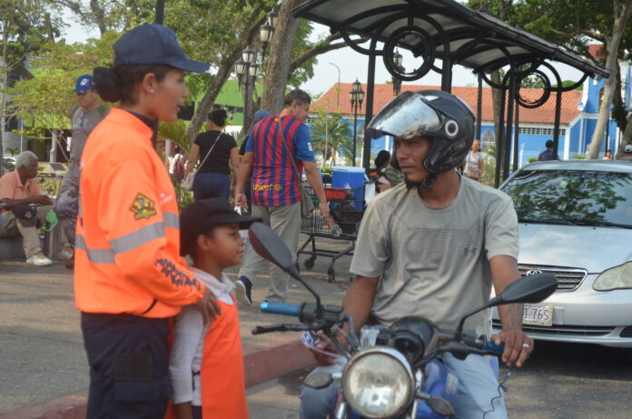 Pidieron a los choferes utilizar los cascos de seguridad