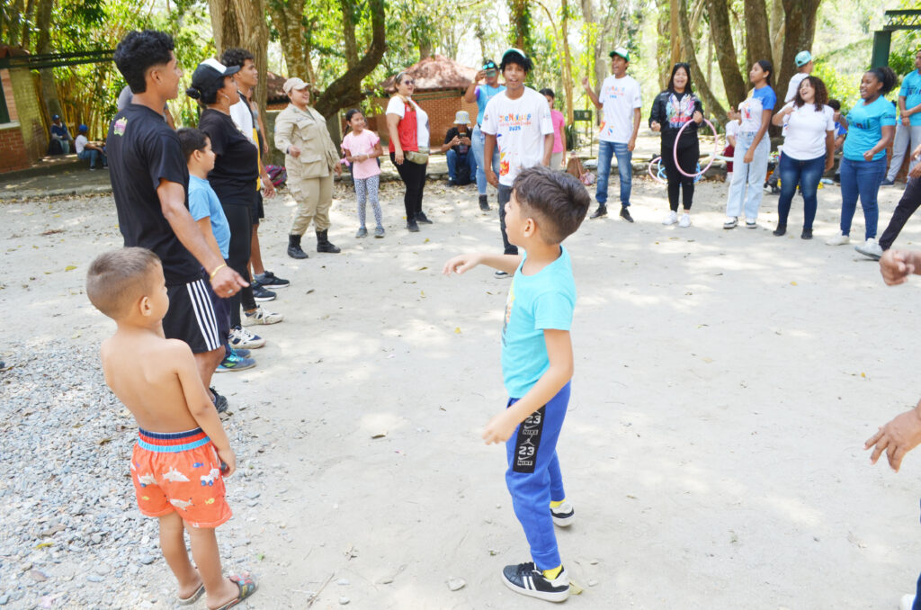 Los recreadores realizan actividades 